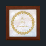 Caja De Regalo Primera comunión santa<br><div class="desc">Pequeña primera caja de regalo de la comunión santa. Tema - bonito elegante elegante de la joyería de la joyería</div>