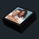 Caja De Regalo Regalo de Aniversario de la foto de su Boda o comp<br><div class="desc">Boda Negro Lacquer Keepsake Personalizado Diseñador Caja de joyas personalizada o caja de memoria Elegante Boda único Navidades de aniversario regalos o regalos de Día de San Valentín</div>