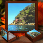 Caja De Regalo Serene Yelapa 0758 Keepsake Box<br><div class="desc">Pintura de la colección "Serene Yelapa 0758" Sostenga sus objetos de valor en esta hermosa caja de conservas. Este joyero es fabricado con madera lacada de roble dorado, ébano negro, verde esmeralda o caoba roja. Incluye un forro suave para proteger tus joyas y demás enseres. Diseño creado a partir de...</div>
