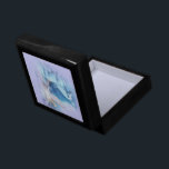 Caja De Regalo Sky Faerie Aspárrs y Unicorn Vignette<br><div class="desc">Sky Faerie Aspárrs y Unicorn Vignette Under the full moon y las estrellas en el cielo de medianoche- hay una piscina de agua dulce llena de aguas puras de la mágica cascada de unicornio. Aquí es donde encontrará la Unicornio, Sky Faerie Aspárrs y Unicorn Lunaria, bailando en las aguas con...</div>