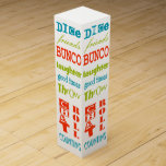 Caja del vino del regalo del arte del subterráneo<br><div class="desc">La caja de regalo del vino del arte del subterráneo de Bunco ofrece las palabras: dados, amigos, Bunco, risa, buenas épocas, tiro, charla, rollo y cuenta. Utilice esto para los cumpleaños, el navidad, la amistad y otros días de fiesta. Añada su propio texto para personalizar con un nombre de grupo,...</div>