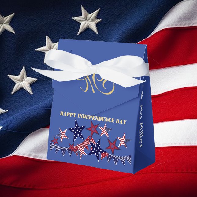 Caja Para Regalos 4 de julio Fiesta de Monograma de Estrellas Patrió (4th July Patriotic Stars Monogram Custom Party Favor Boxes)