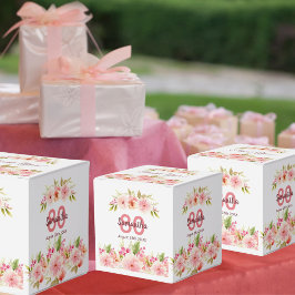 Caja Para Regalos 80 años flores rosadas blancas gracias