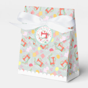 Caja Para Regalos Ama cosiendo gris