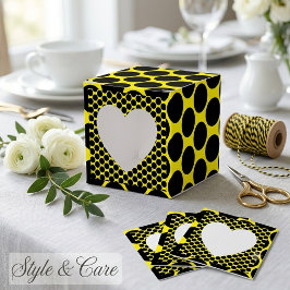 Caja Para Regalos Amarillo Brillante con Estilo de Punto Negro Take 