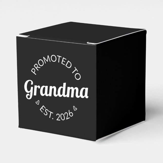 Caja Para Regalos Ascendido A La Abuela Este. I 2026 (Costado Anverso)