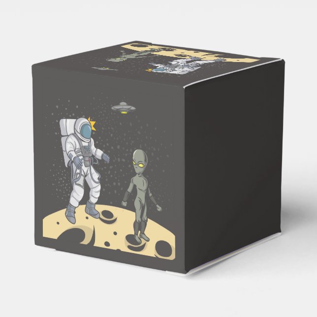 Caja Para Regalos Astronauta y extranjera (Reverso Costado)