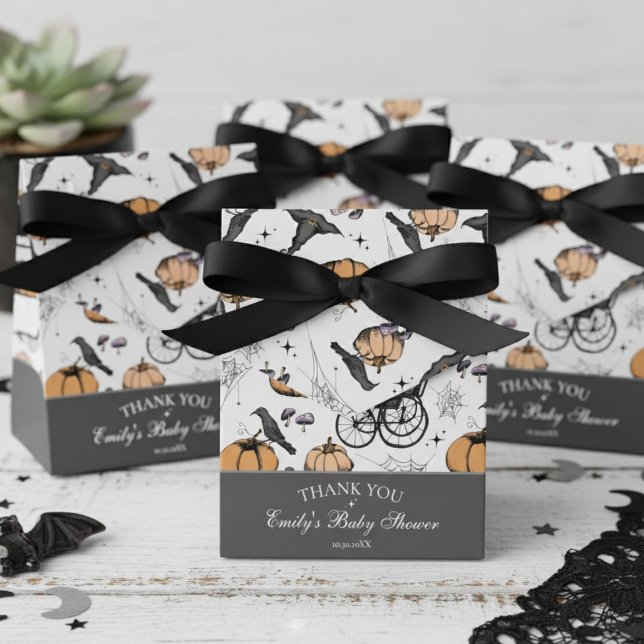 Caja Para Regalos Baby Shower de transporte gótico para bebés gracia (Gender Neutral Gothic Gray Halloween Baby Shower Favor Boxes. Vintage Baby Carriage, Black Raven)