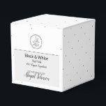 Caja Para Regalos Baño y embalaje corporal caseros | Blanco y negro<br><div class="desc">Para sus exfoliaciones de azúcar caseras y hechas a mano, lociones, cremas, mantequilla corporal y jabones, personalizar esta caja para acomodar su receta. Personalizable completo, para que pueda ser usado para cualquier aroma o sabor — y no solamente baño y regalos corporales. Hemos creado estas cajas de regalo en blanco...</div>