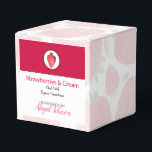 Caja Para Regalos Baño y embalaje corporal caseros | Fresa<br><div class="desc">Añada un toque dulce a su baño hecho a mano y productos para el cuerpo con el diseño de la caja de favoritas de fresas de la marca de algodón Rain. 🍓 Estas encantadoras cajas, con un delicioso diseño de fresas, son perfectas para regalar jabones, lociones o artículos de aseo....</div>