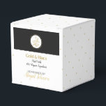 Caja Para Regalos Baño y embalaje corporal caseros | Oro y negro<br><div class="desc">Para sus exfoliaciones de azúcar caseras y hechas a mano, lociones, cremas, mantequilla corporal y jabones, personalizar esta caja para acomodar su receta. Personalizable completo, para que pueda ser usado para cualquier aroma o sabor — y no solamente baño y regalos corporales. Hemos creado estas cajas de regalo en blanco...</div>