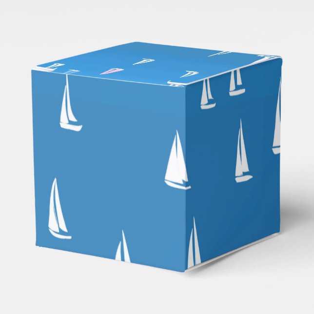 Caja Para Regalos Barcos de vela en el mar azul profundo - Regatta (Costado Anverso)