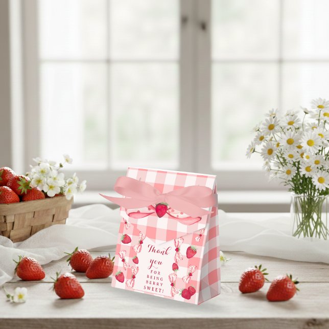 Caja Para Regalos Berry First Birthday Red Gingham Bows Square (Berry First Birthday Red Gingham Bows Square Favor Boxes -Tent 3x1.5x3.25)