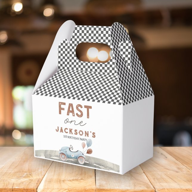 Caja Para Regalos Bienvenida de primer cumpleaños de Fast One Carrer (Fast One Race Car 1st Birthday Favor Box)