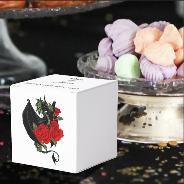 Caja Para Regalos Black Dragon Red Roses Fantasy (Subido por el creador)