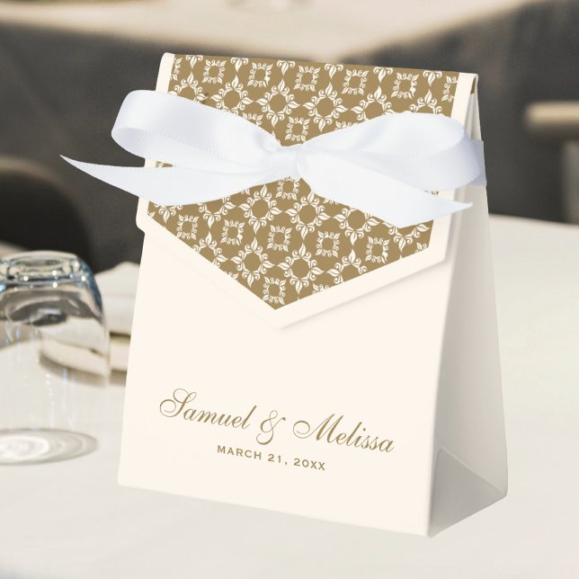 Caja Para Regalos Boda con patrón de crema y dorado (Subido por el creador)