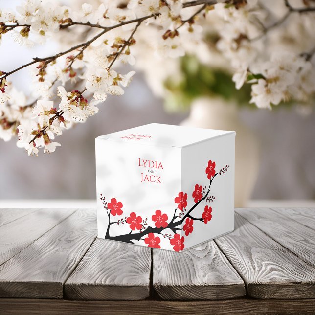Caja Para Regalos Boda con tema de flor de cerezo roja (Subido por el creador)
