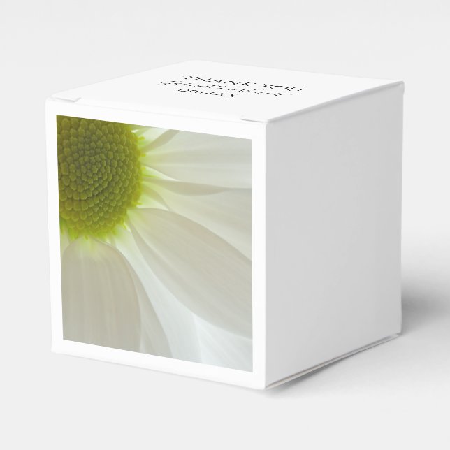 Caja Para Regalos Boda de Petals de margarita blanca (Costado Anverso)