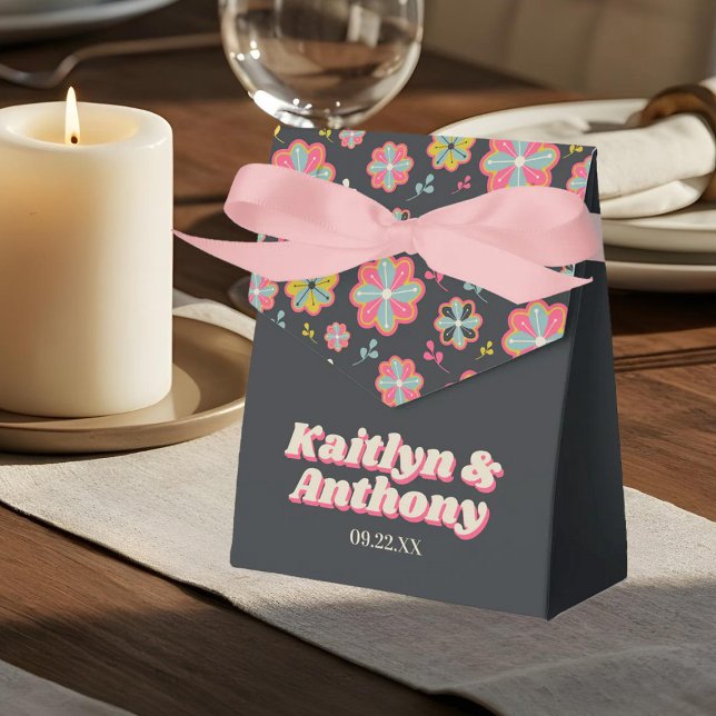 Caja Para Regalos Boda Retro Groovy de Flower Power 70 (Subido por el creador)