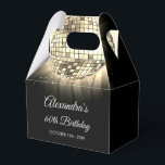 Caja Para Regalos Bola Disco de la Fiesta de los Años 70 del Oro 60<br><div class="desc">Eleva tu celebración de cumpleaños número 60 con nuestra caja de oro de 70's Disco Ball Favor Box, diseñada para añadir un toque de color y retro a tu fiesta. Esta caja de bienvenida es el complemento perfecto para un bash con temática disco o para cualquier evento en el que...</div>