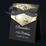 Caja Para Regalos Bola Disco de los 70 años de la Fiesta de los Años<br><div class="desc">Eleva tu celebración de cumpleaños número 70 con nuestra Caja de Favor Disco Ball de la Fiesta de los 70 Años. Esta caja de favores captura la esencia de la era disco, lo que la convierte en la elección perfecta para un bash retro o para cualquier evento en el que...</div>
