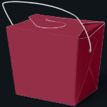 Caja Para Regalos Borgoña<br><div class="desc">El burgundy es un color profundo y rico que combina el rojo oscuro con tonos subyacentes de púrpura y a veces marrón. A menudo se describe como sofisticado,  lujoso y cálido,  similar al color del vino tinto de la región de Borgoña en Francia.</div>