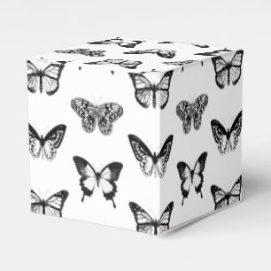 Caja Para Regalos Bosquejo de la mariposa, blanco y negro