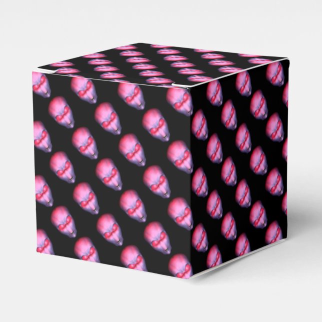 Caja Para Regalos Cabeza de alienígena rosa (Costado Anverso)
