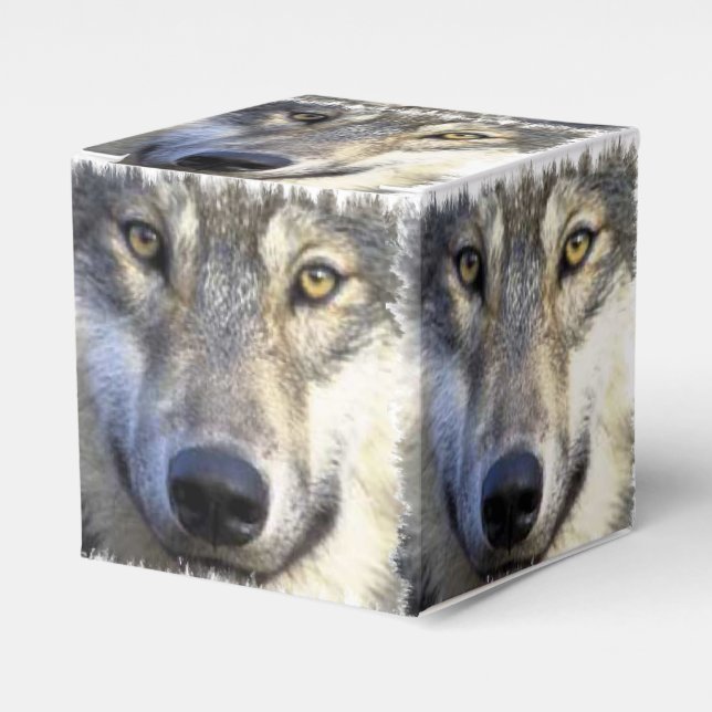 Caja Para Regalos Cara de lobo cerrada (Costado Anverso)
