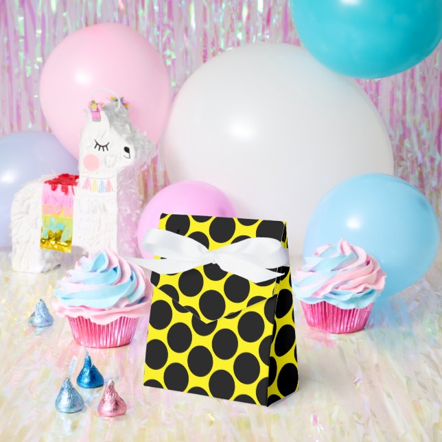 Caja Para Regalos Carpa estilo punto negro con amarillo brillante 4x (Fiesta)