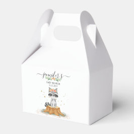 Caja Para Regalos Celebración Delicada de Mapache Bebé con Acuarela