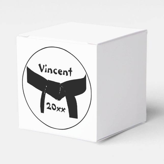 Caja Para Regalos Cinturón negro básico de artes marciales (Costado Anverso)
