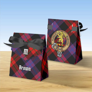 Caja Para Regalos Clan Brown Escudo sobre Tartán
