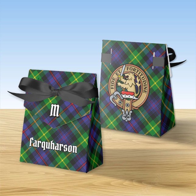 Caja Para Regalos Clan Farquharson Escudo sobre Tartán (Subido por el creador)