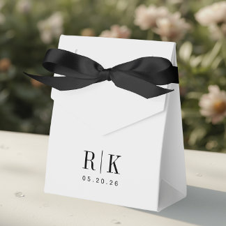 Caja Para Regalos Clásicas Iniciales Modernas de Boda