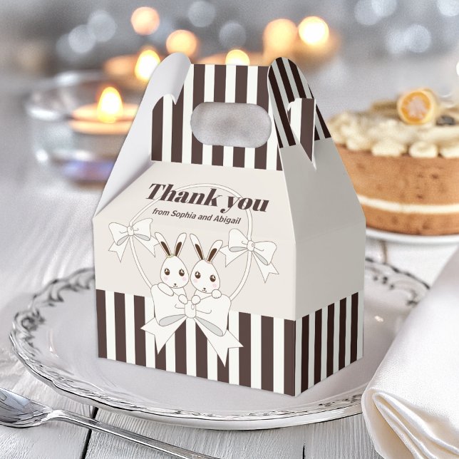 Caja Para Regalos Clásico de banda moderna Fiesta Chica de conejito  (Subido por el creador)