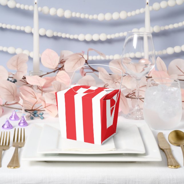 Caja Para Regalos Clásico Rojo Brillante y Blanco Rayado Mediano Par (Boda)