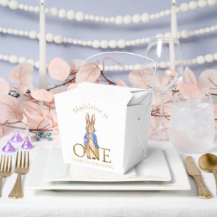 Caja Para Regalos Conejo clásico con chaqueta azul