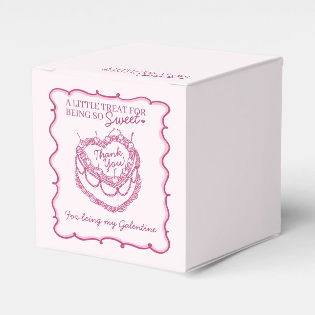 Caja Para Regalos Corazón Rosa Retro Coquette Pastel de Cereza Galen (Costado Anverso)
