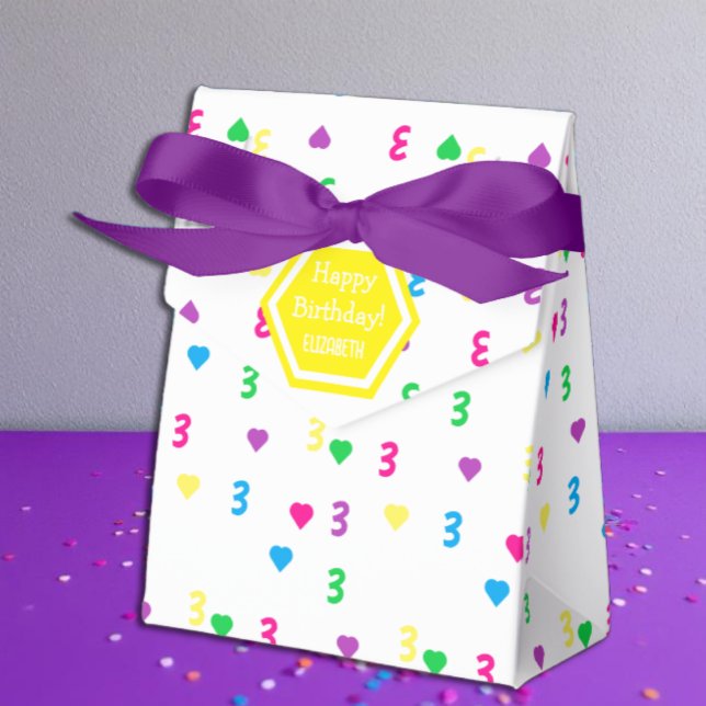 Caja Para Regalos Corazones arcoiris Tercer cumpleaños (Subido por el creador)