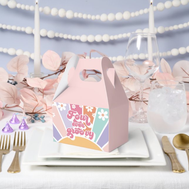 Caja Para Regalos Cuatro margaritas de arcoiris retro de siempre (Boda)