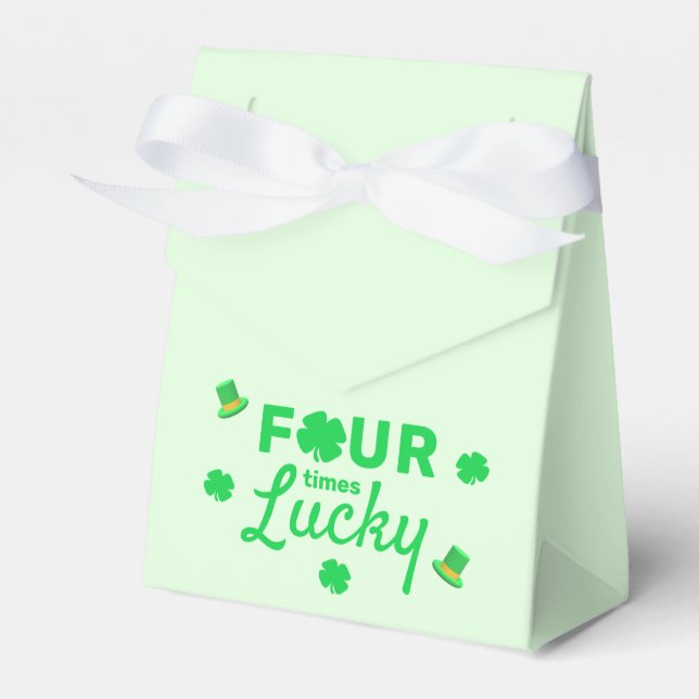 Caja Para Regalos Cuatro veces afortunado cuarto cumpleaños (Front Side)