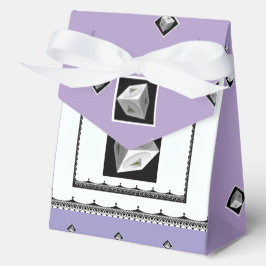 Caja Para Regalos Cubo pirámide Lilac blanco negro
