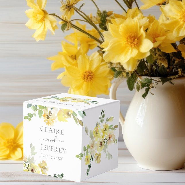 Caja Para Regalos Delicada plaza de Boda Verde floral amarilla (Subido por el creador)