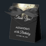 Caja Para Regalos Discoteca Disco Ball del Partido de los Años 70 de<br><div class="desc">Eleva tu celebración de cumpleaños número 60 con nuestra Caja de Favor Disco Ball de la Fiesta de los 70 Años. Esta caja de cambios capta la esencia de la era de la discoteca, lo que la convierte en la elección perfecta para un bash con temática disco o para cualquier...</div>