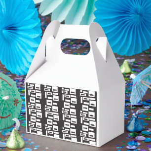 Caja Para Regalos Diseño geométrico simétrico y blanco con un círcul