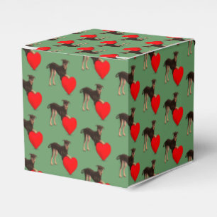 Caja Para Regalos Doberman Pinscher Con Corazón