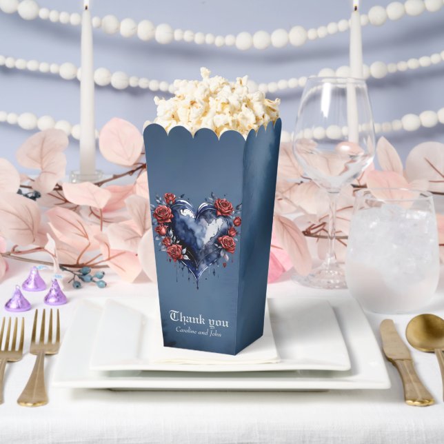 Caja Para Regalos Elegante arreglo rosa con follaje dorado (Boda)