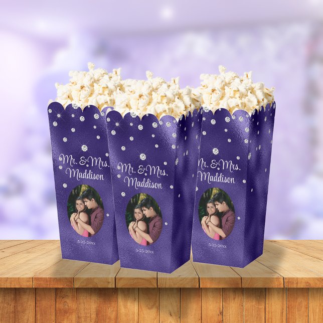 Caja Para Regalos Elegante Relieve metalizado morado y Boda de diama (Subido por el creador)