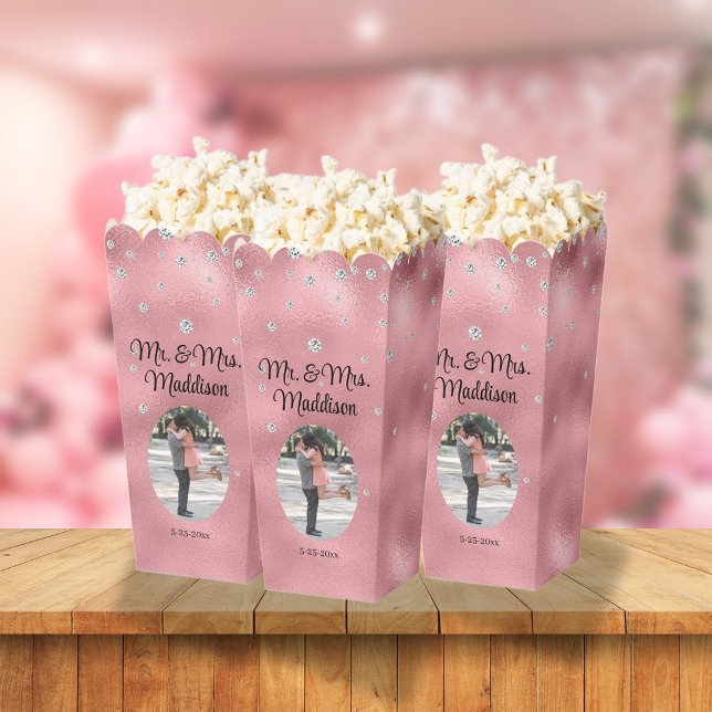 Caja Para Regalos Elegante Relieve metalizado rosado y Boda de diama (Subido por el creador)